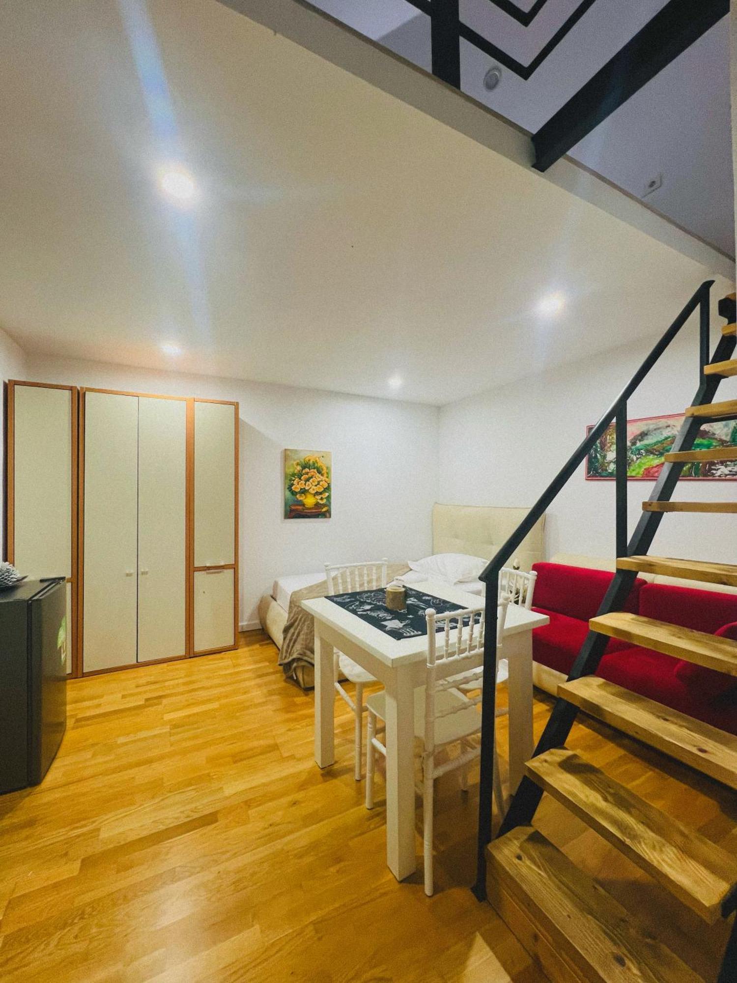 And Cozy X4 Victoria 2 Apartamento